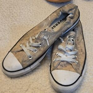 Converse Women's Beige and White Sneakers